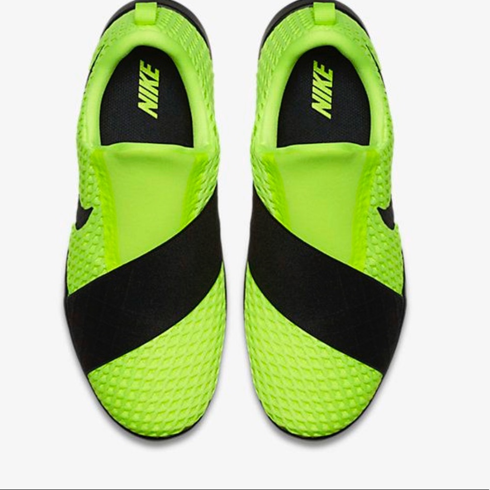 Nike Freetrain Sneakers